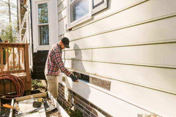 Trusted Emergency Siding Repair service in Glencoe, IL - Squared Siding